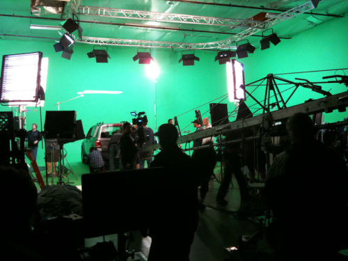 Greenerystudios_car_and_crane