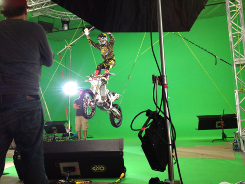 LA_Green_screen_wire_work